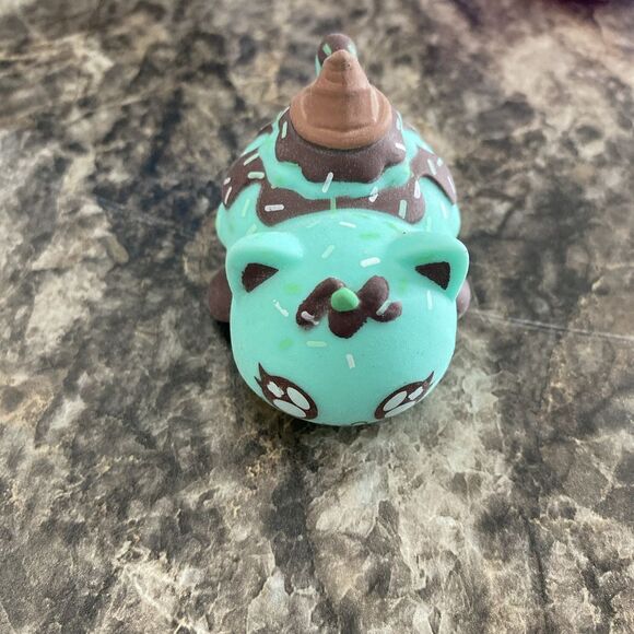 Aphmau Mystery MeeMeow Squishies Mint Chip Ice Cream Cat - Picture 4 of 6